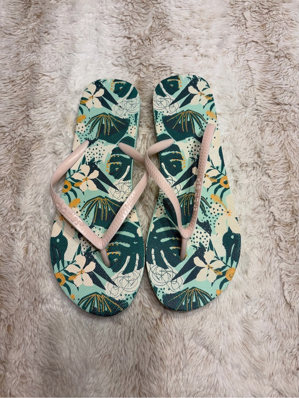 Chatties Tropical Floral Flip Flops with Pink Straps green new 9 10